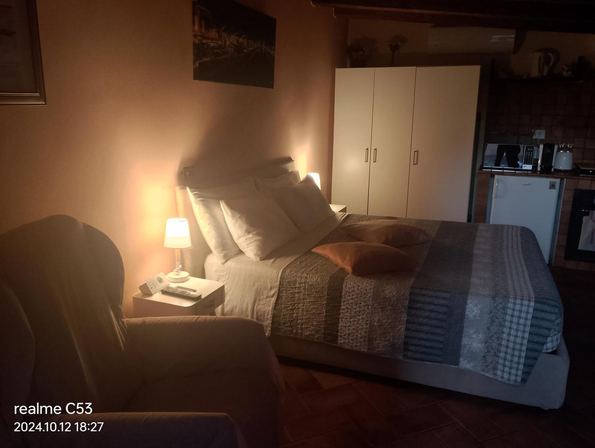 Suite Felix Fiumicino Bagian luar foto
